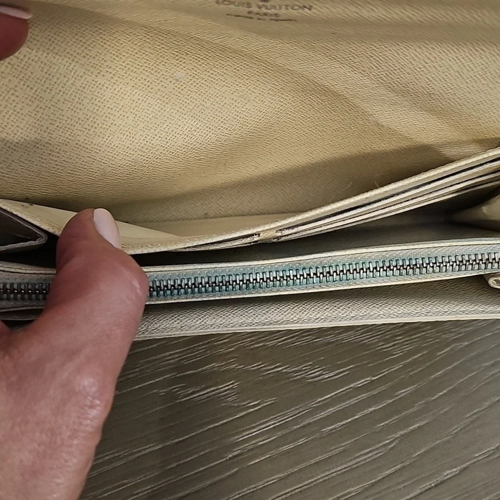 Louis Vuitton Damier Azur Sarah Wallet